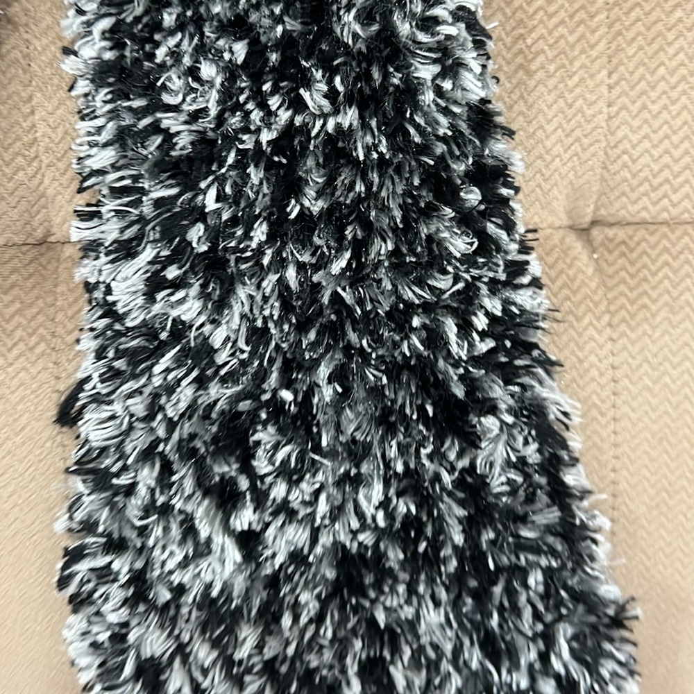 Scarf - Picture 2 of 2